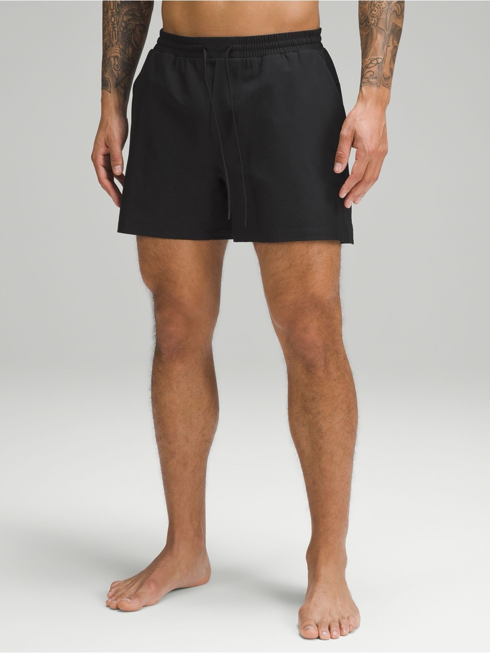 lululemon Men’s Pool Short 5" Lined in Black Size L